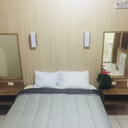 Class Apart Hotel Encarnacion Bagian luar foto
